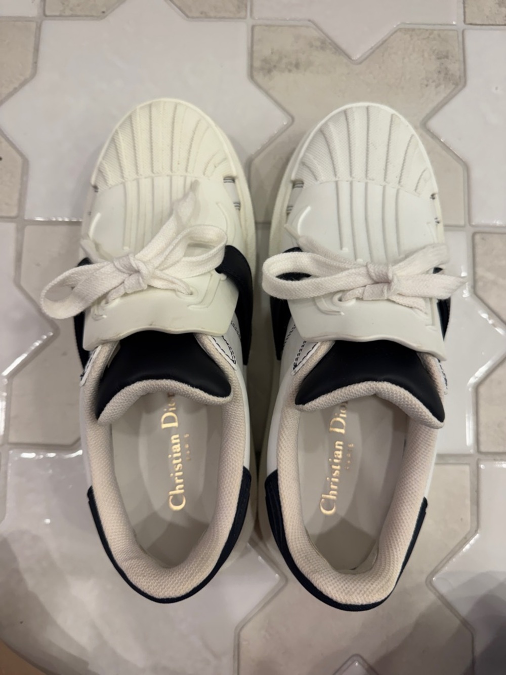 Christian DIOR-ID Calf Skin Leather Sneakers - Size 38 - Picture 8 of 8